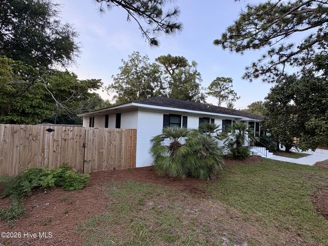 5619 Saint Nicholas Road, Wilmington, NC 28405