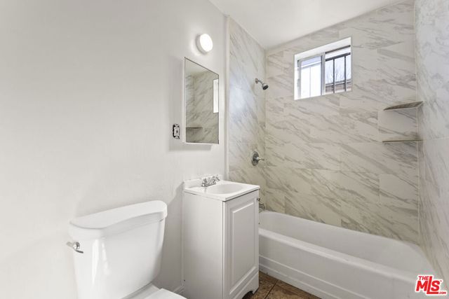 1030 E 21st Street, Long Beach, CA 90806