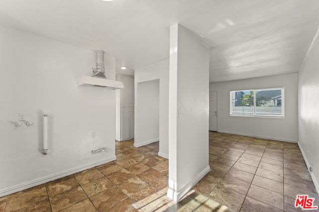 1030 E 21st Street, Long Beach, CA 90806