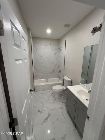 2913 E 5th Court A, Panama City, FL 32401