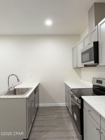 2913 E 5th Court A, Panama City, FL 32401