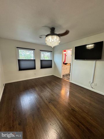 25 CLUB LN, Reading, PA 19607