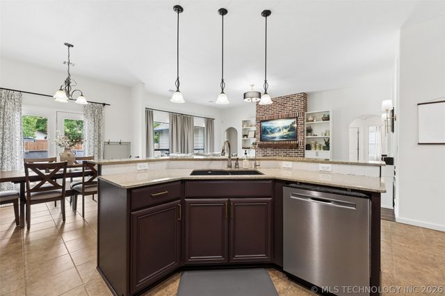13925 S 91st East Avenue, Bixby, OK 74008
