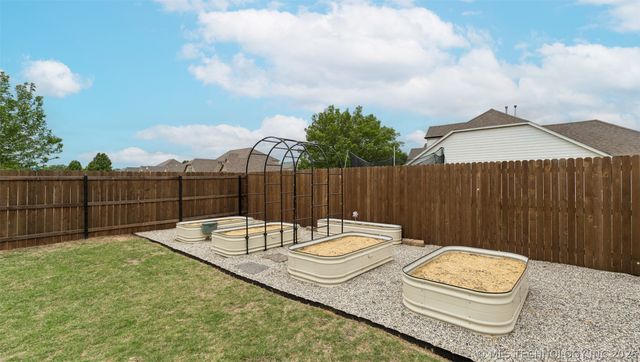 13925 S 91st East Avenue, Bixby, OK 74008