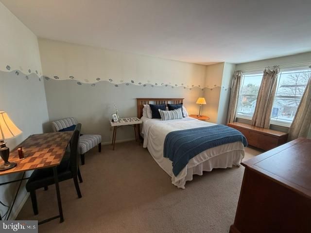 136 WOODVIEW DR, Quakertown, PA 18951