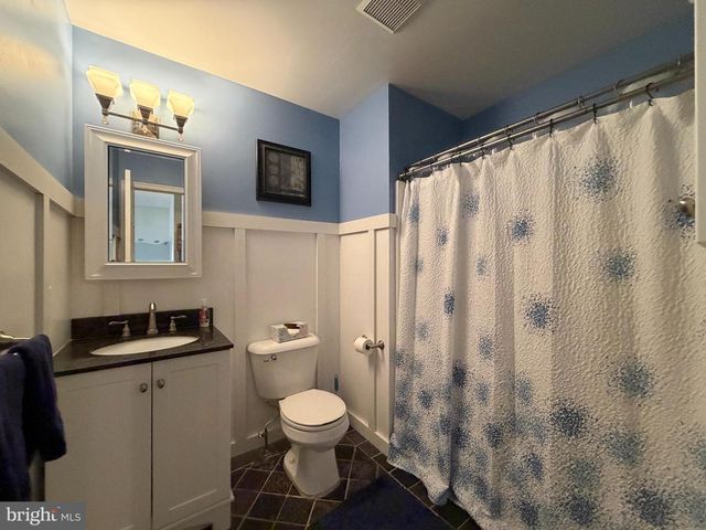 136 WOODVIEW DR, Quakertown, PA 18951