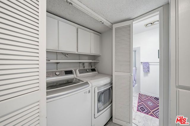 5889 Clinton Street, Los Angeles, CA 90004