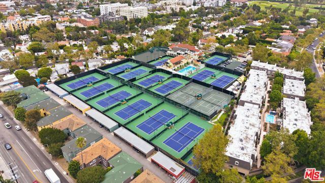 5889 Clinton Street, Los Angeles, CA 90004