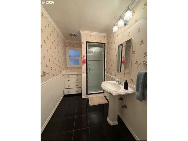 2994 DAPPLE Way, Eugene, OR 97401