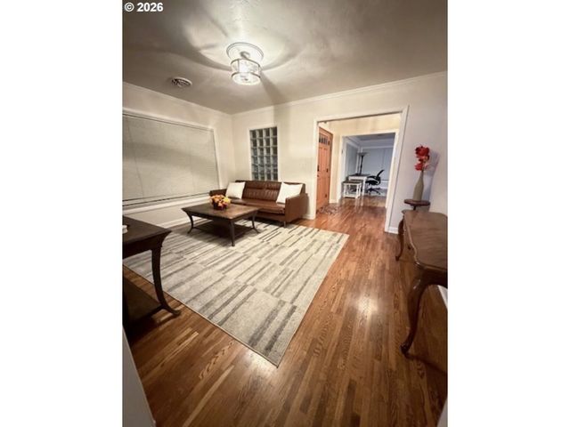 2994 DAPPLE Way, Eugene, OR 97401