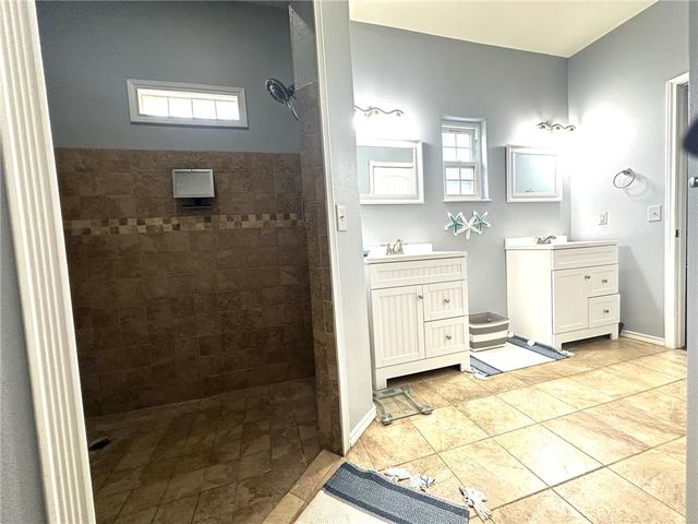 15517 Dyna St, Corpus Christi, TX 78418