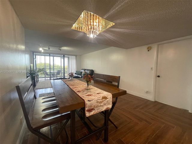 16300 Golf Club Rd 508, Weston, FL 33326