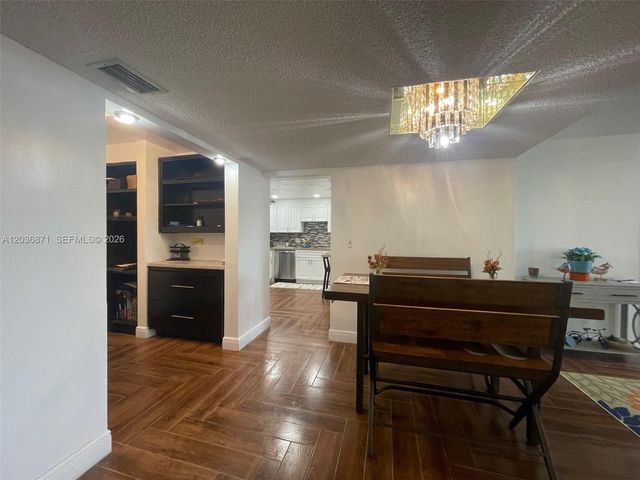 16300 Golf Club Rd 508, Weston, FL 33326