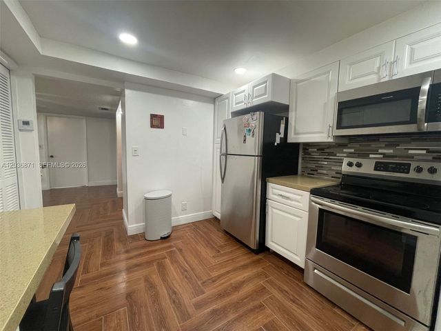 16300 Golf Club Rd 508, Weston, FL 33326