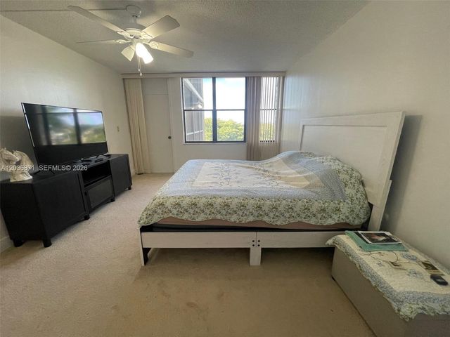 16300 Golf Club Rd 508, Weston, FL 33326