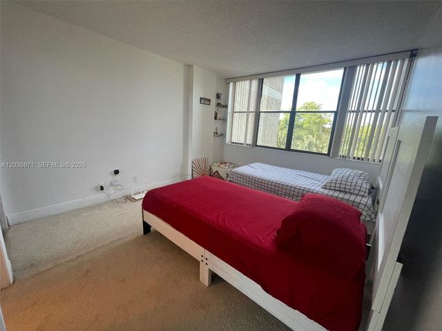 16300 Golf Club Rd 508, Weston, FL 33326