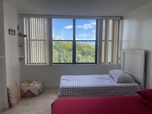 16300 Golf Club Rd 508, Weston, FL 33326