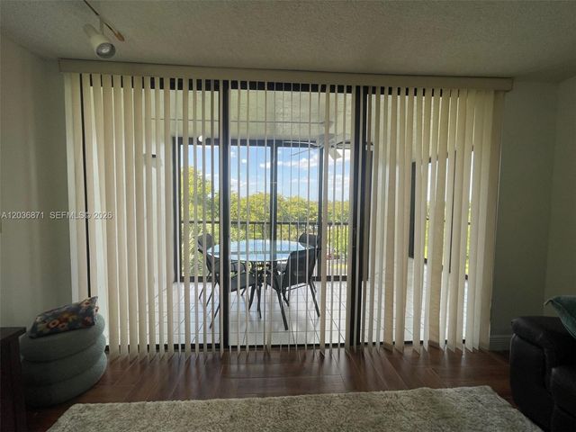 16300 Golf Club Rd 508, Weston, FL 33326