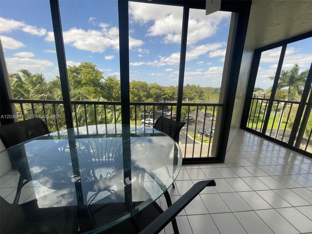 16300 Golf Club Rd 508, Weston, FL 33326
