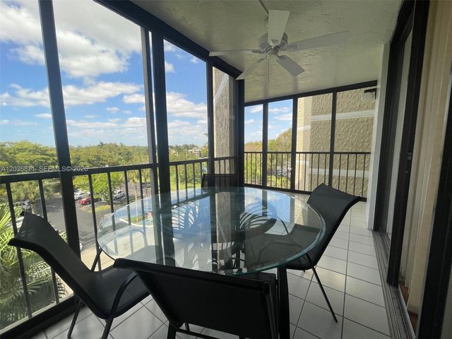 16300 Golf Club Rd 508, Weston, FL 33326