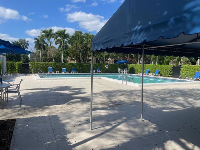 16300 Golf Club Rd 508, Weston, FL 33326