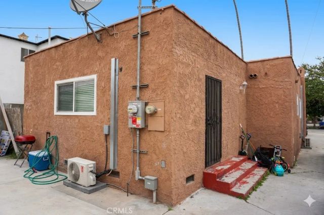 514 W 105th, Los Angeles, CA 90044