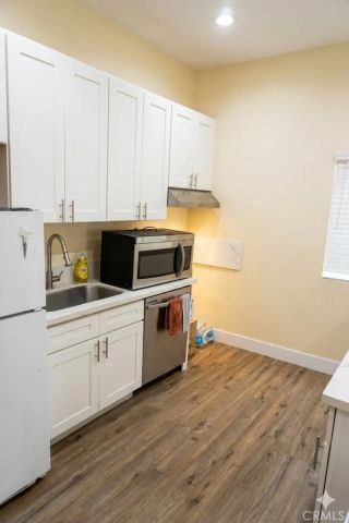 514 W 105th, Los Angeles, CA 90044
