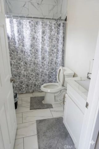514 W 105th, Los Angeles, CA 90044