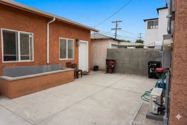 514 W 105th, Los Angeles, CA 90044