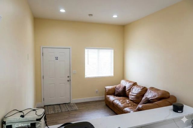 514 W 105th, Los Angeles, CA 90044