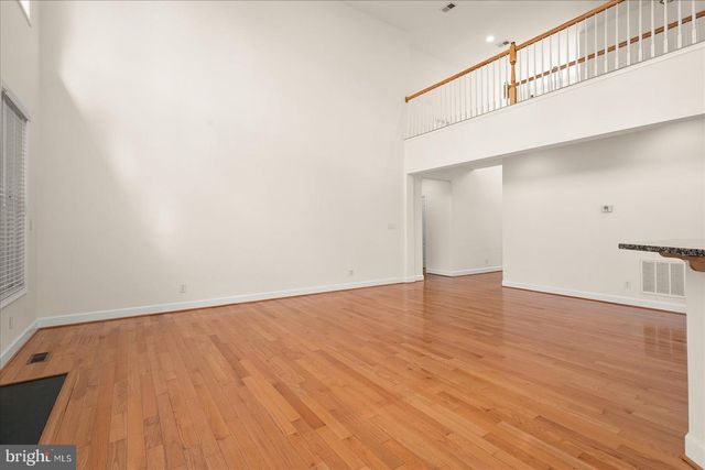 11652 MAID AT ARMS LN, Berlin, MD 21811
