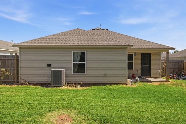 807 W Judy Street, Mustang, OK 73064