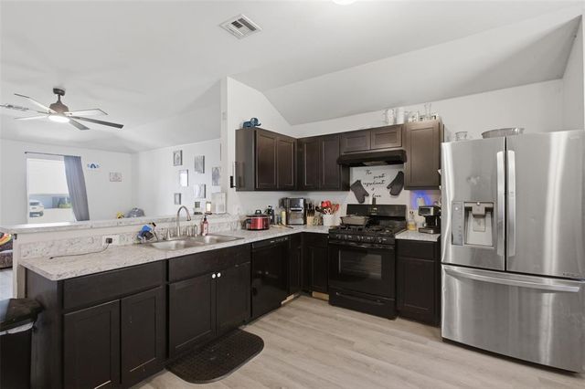 807 W Judy Street, Mustang, OK 73064