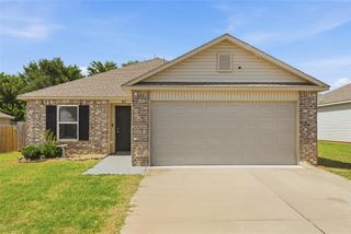 807 W Judy Street, Mustang, OK 73064