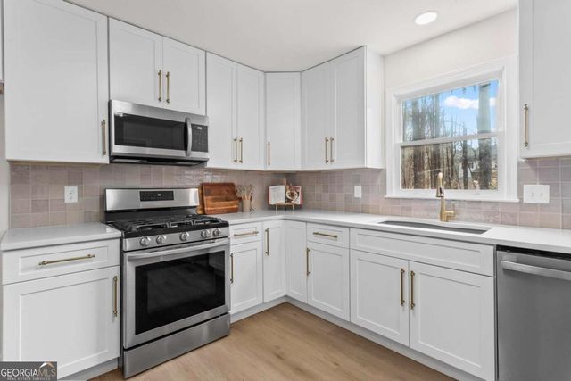 604 Apache Trail, Woodstock, GA 30189