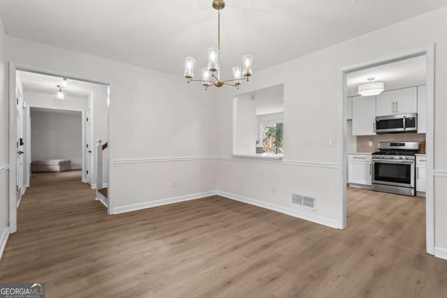 604 Apache Trail, Woodstock, GA 30189