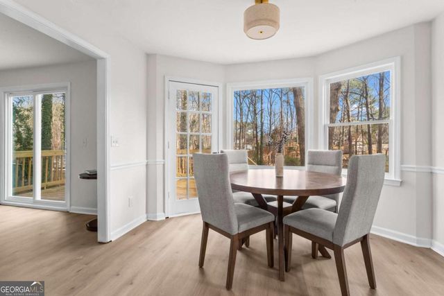 604 Apache Trail, Woodstock, GA 30189