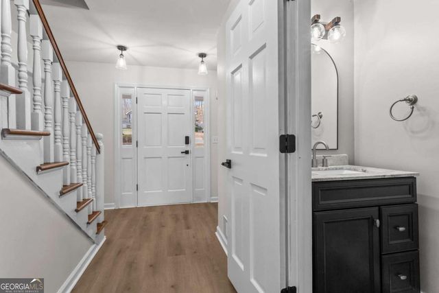 604 Apache Trail, Woodstock, GA 30189