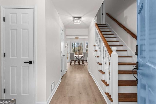 604 Apache Trail, Woodstock, GA 30189