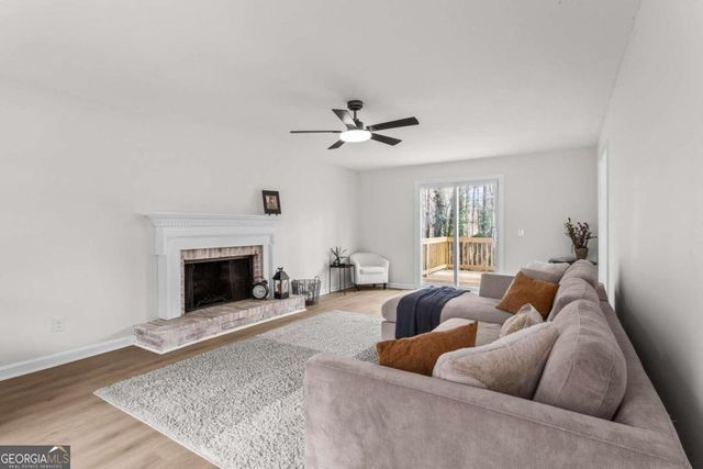 604 Apache Trail, Woodstock, GA 30189