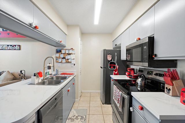 2735 N POINCIANA BOULEVARD 100, Kissimmee, FL 34746