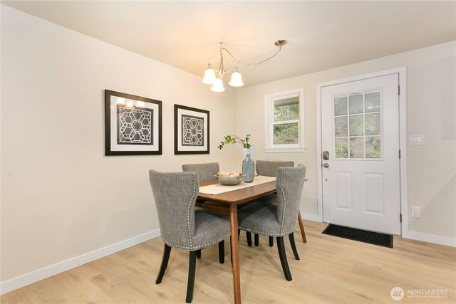 5804 51st Avenue NW, Gig Harbor, WA 98335
