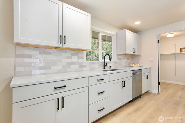 5804 51st Avenue NW, Gig Harbor, WA 98335