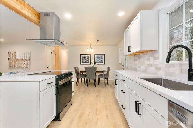 5804 51st Avenue NW, Gig Harbor, WA 98335