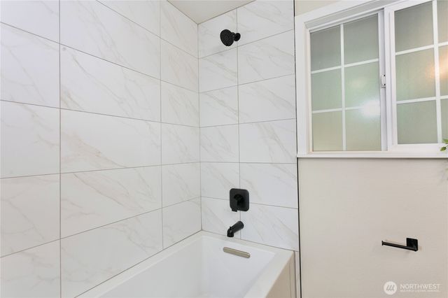 5804 51st Avenue NW, Gig Harbor, WA 98335