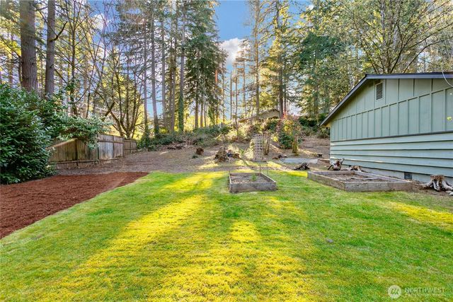 5804 51st Avenue NW, Gig Harbor, WA 98335