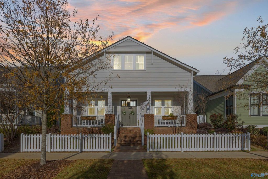 78 Hillcrest Avenue NW, Huntsville, AL 35806