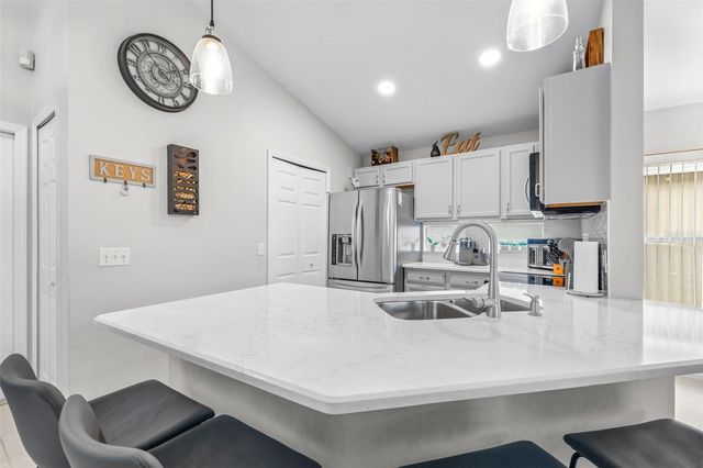 22825 SILLS LOOP, Land O Lakes, FL 34639