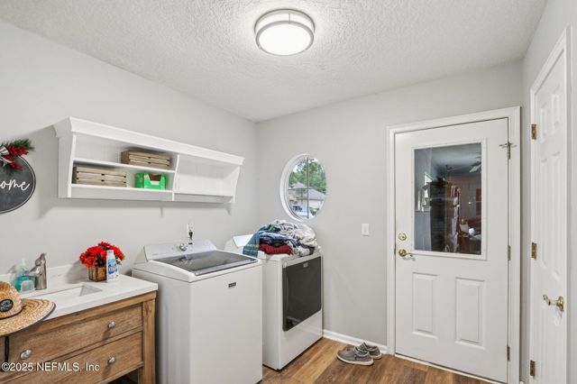 2674 COUNTRY CLUB Boulevard, Orange Park, FL 32073