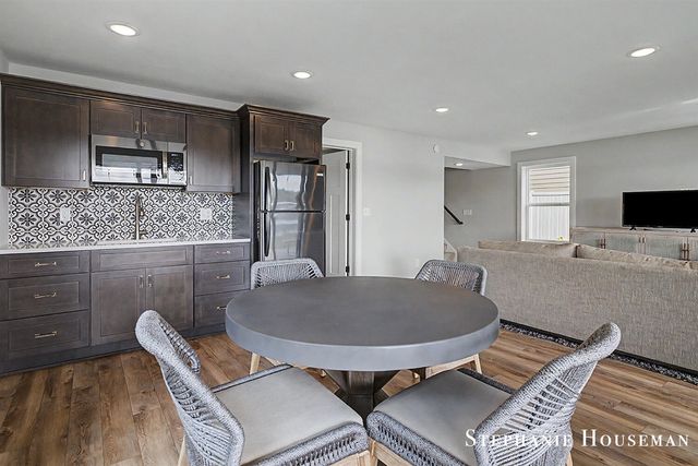 8558 Brower Lake Drive, Rockford, MI 49341